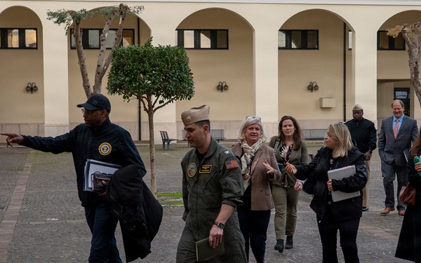 Navy Installations Command Executive Director Visits NSA Naples