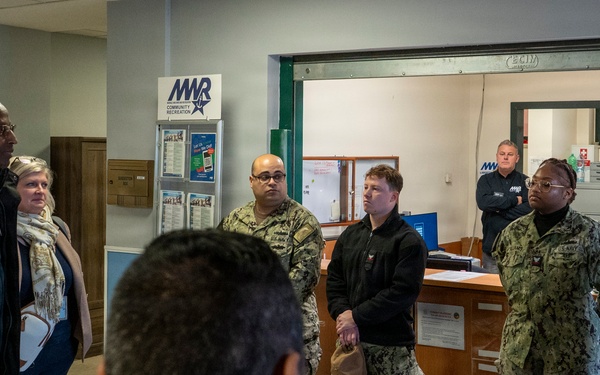 Navy Installations Command Executive Director Visits NSA Naples
