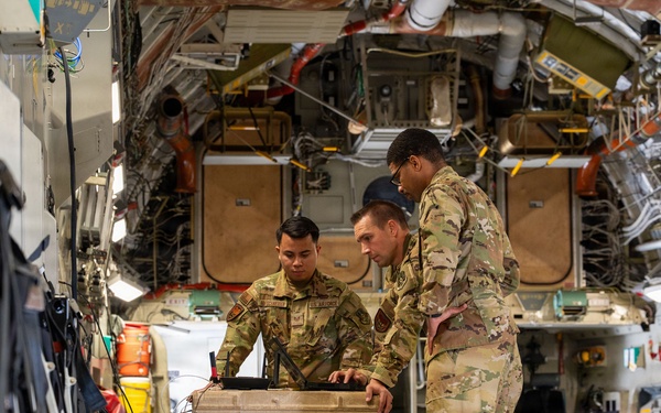 Viper Team keeps leaders connected in the sky