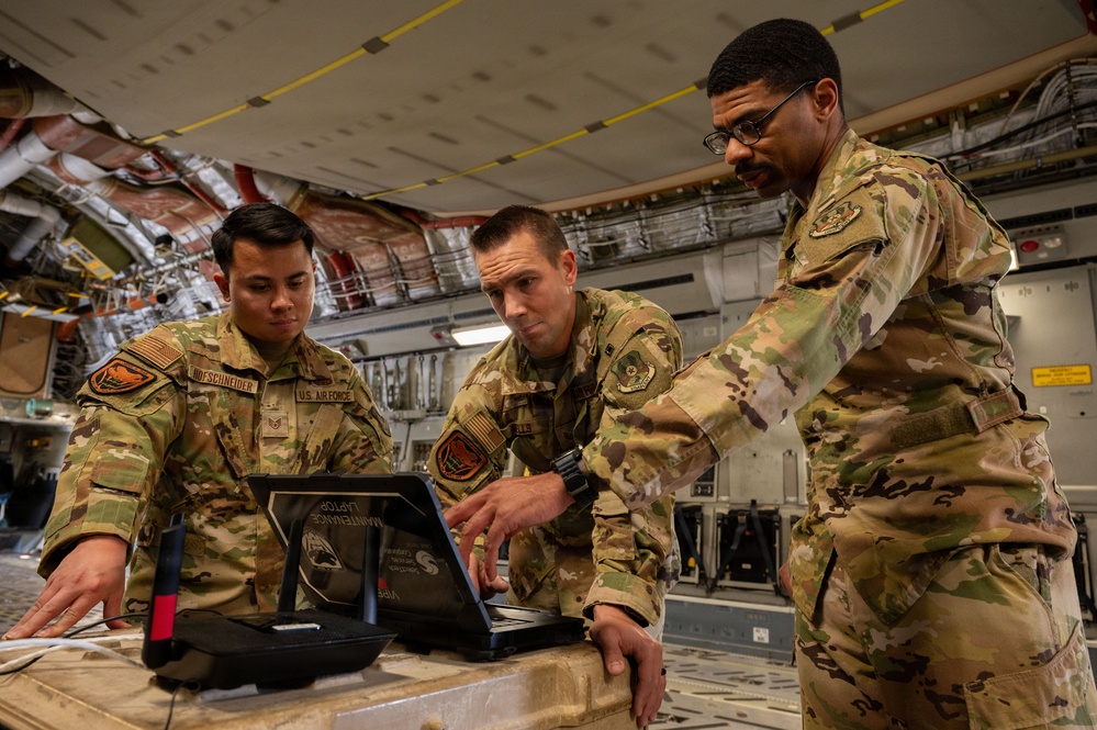 Viper Team keeps leaders connected in the sky