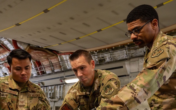 Viper Team keeps leaders connected in the sky