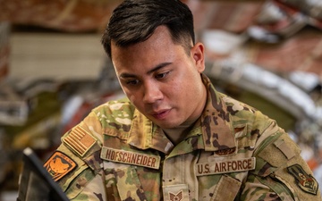 Viper Team keeps leaders connected in the sky