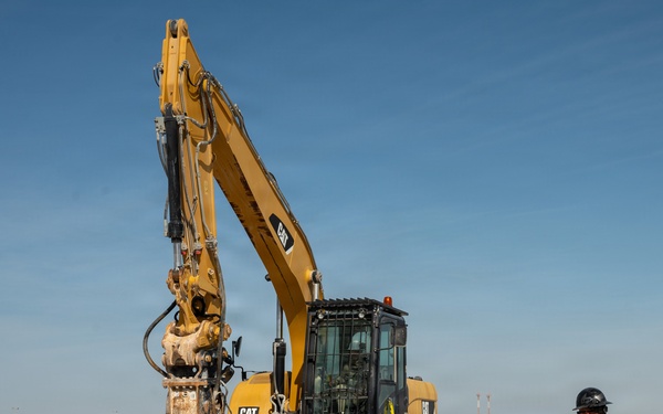 379th ECES trains to restore runways during RADR exercise