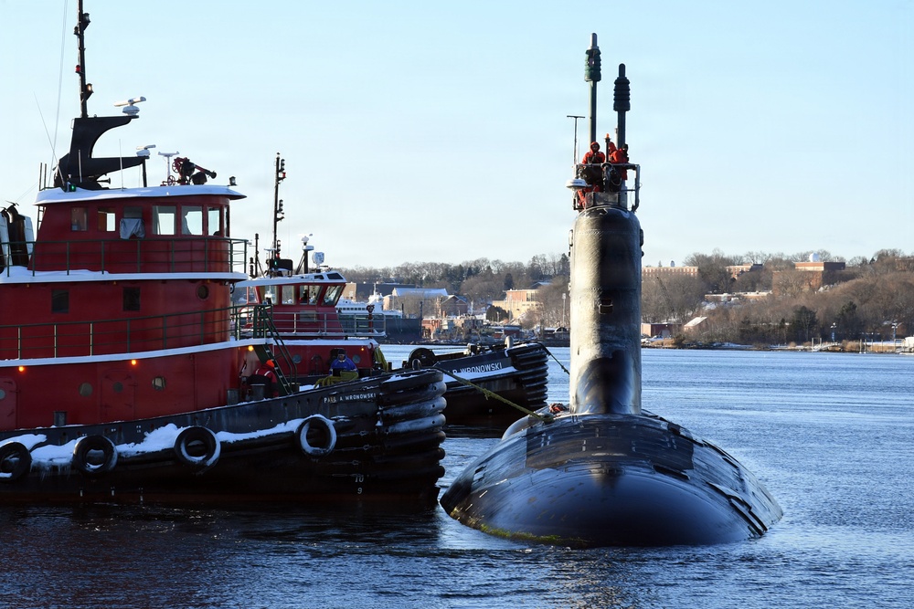 New Mexico Arrives at Naval Submarine Base New London