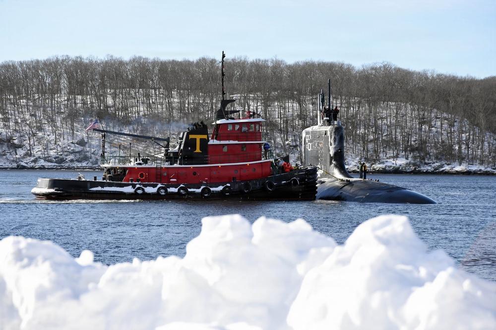 Virginia Returns to Naval Submarine Base New London