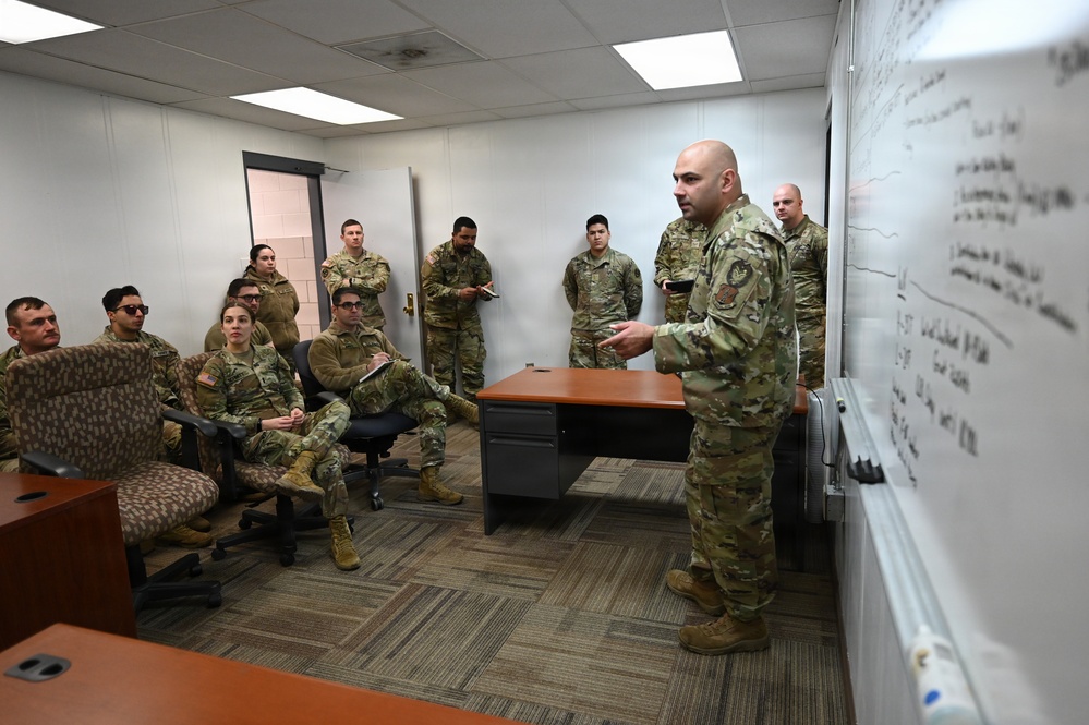 Briefing the Army