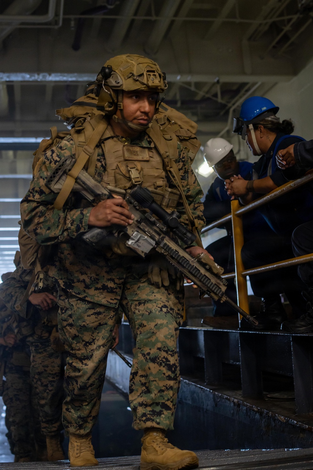 QUART 26.2: 3rd AA Bn. conduct night Ship to Shore operations onboard USS Makin Island