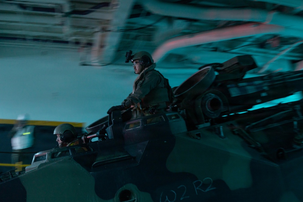 QUART 26.2: 3rd AA Bn. conduct night Ship to Shore operations onboard USS Makin Island