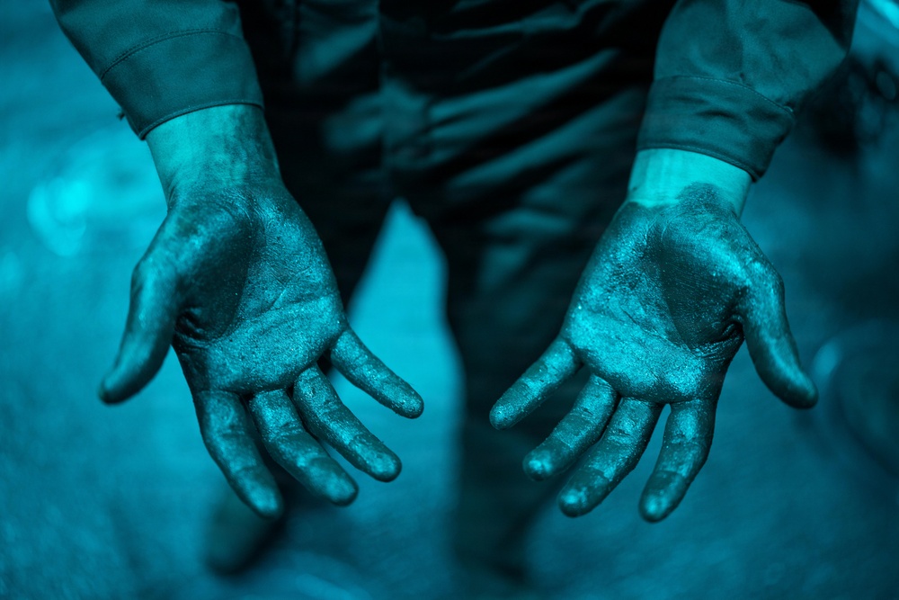 QUART 26.2: 3rd AA Bn. conduct night Ship to Shore operations onboard USS Makin Island