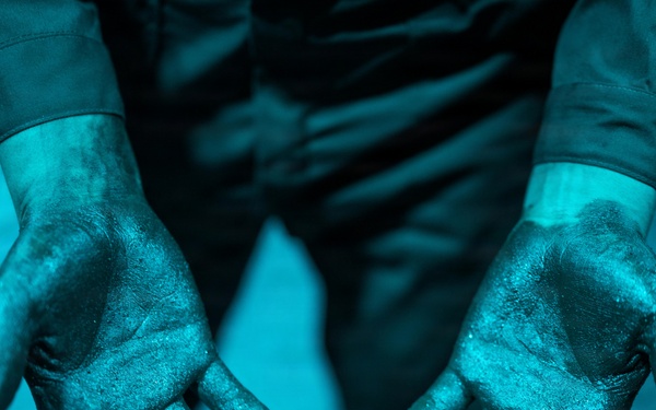 QUART 26.2: 3rd AA Bn. conduct night Ship to Shore operations onboard USS Makin Island