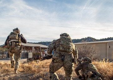 U.S. Marshals, Special Forces Conduct Joint Training Exercise