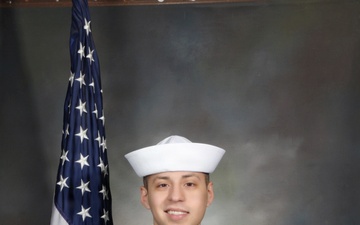 Hernandez Escobar Wins Military Excellence Award