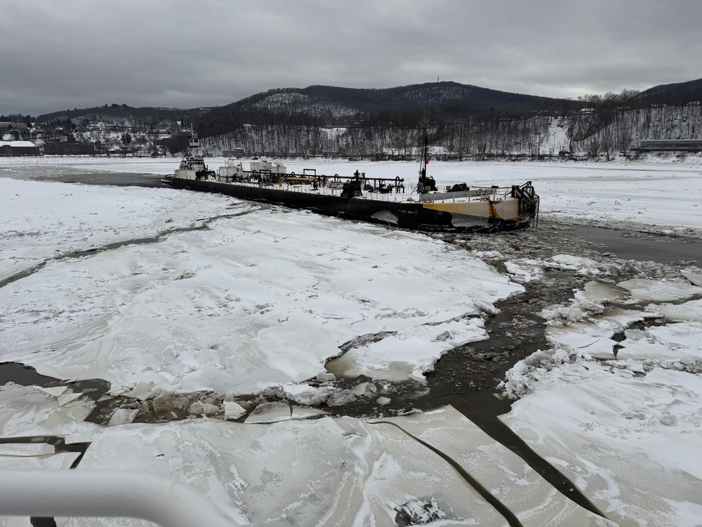 The Coast Guard Cutter Penobscot Bay, responded to a report of the tug Erin Elizabeth beset in ice near Barrytown, New York.