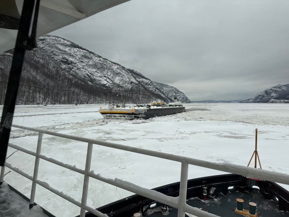 The Coast Guard Cutter Penobscot Bay, responded to a report of the tug Erin Elizabeth beset in ice near Barrytown, New York.