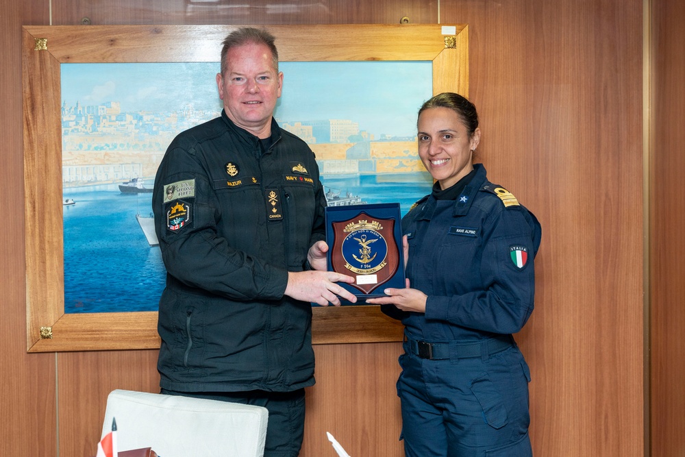 U.S. 2nd Fleet Vice Commander Visits Italian Navy Ship ITS Alpino