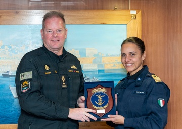 U.S. 2nd Fleet Vice Commander Visits Italian Navy Ship ITS Alpino