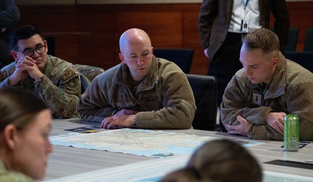 TSC hosts Arctic executive education course for 3rd MXG leaders