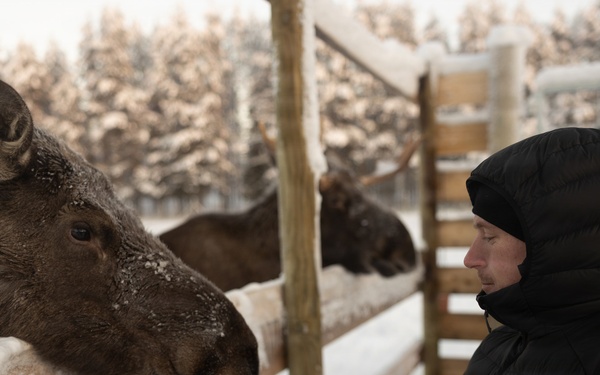 Recon Marines sharpen winter warfighting skills