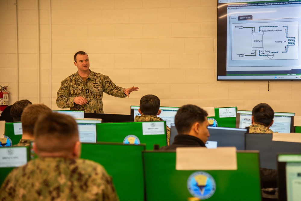 Surface Warfare Engineering Schools Command (SWESC) Great Lakes Instructors Train Next Generation of U.S. Navy Machinist's Mates