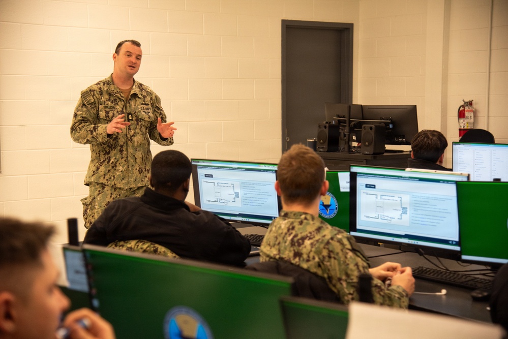 Surface Warfare Engineering Schools Command (SWESC) Great Lakes Instructors Train Next Generation of U.S. Navy Machinist's Mates