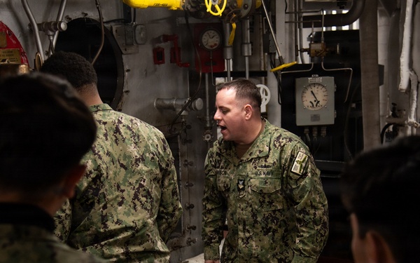 Surface Warfare Engineering Schools Command (SWESC) Great Lakes Instructors Train Next Generation of U.S. Navy Machinist's Mates