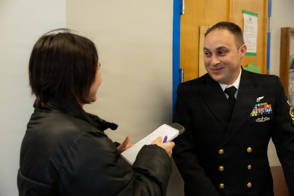 Kearsarge Sailors Visit High School In Namesake Visit