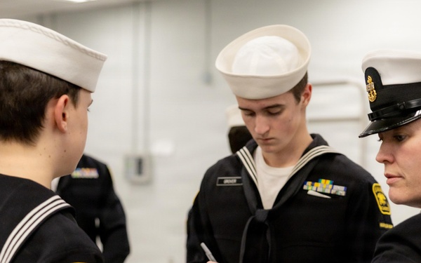 Kearsarge Sailors Visit U.S. Naval Sea Cadets Corps