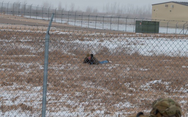 Airmen test readiness during Cold Weather Defender Course