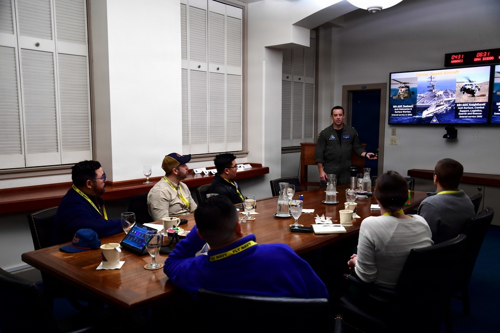 Congressional Staff Delegates Visit NASNI