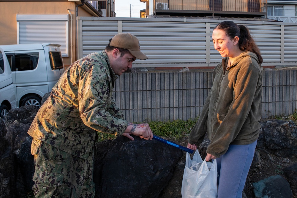 Ayase COMREL Curbside Clean Up
