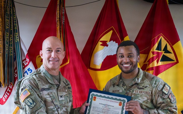 94th AAMDC Hosts Joint Combatives Training