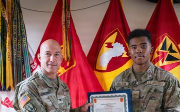 94th AAMDC Hosts Joint Combatives Training