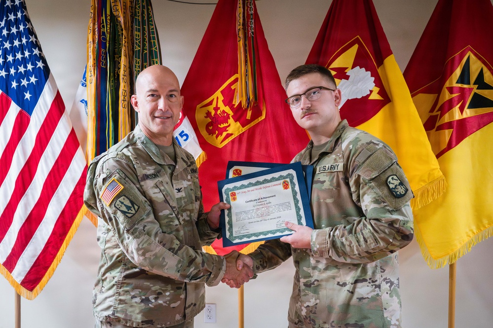 94th AAMDC Hosts Joint Combatives Training