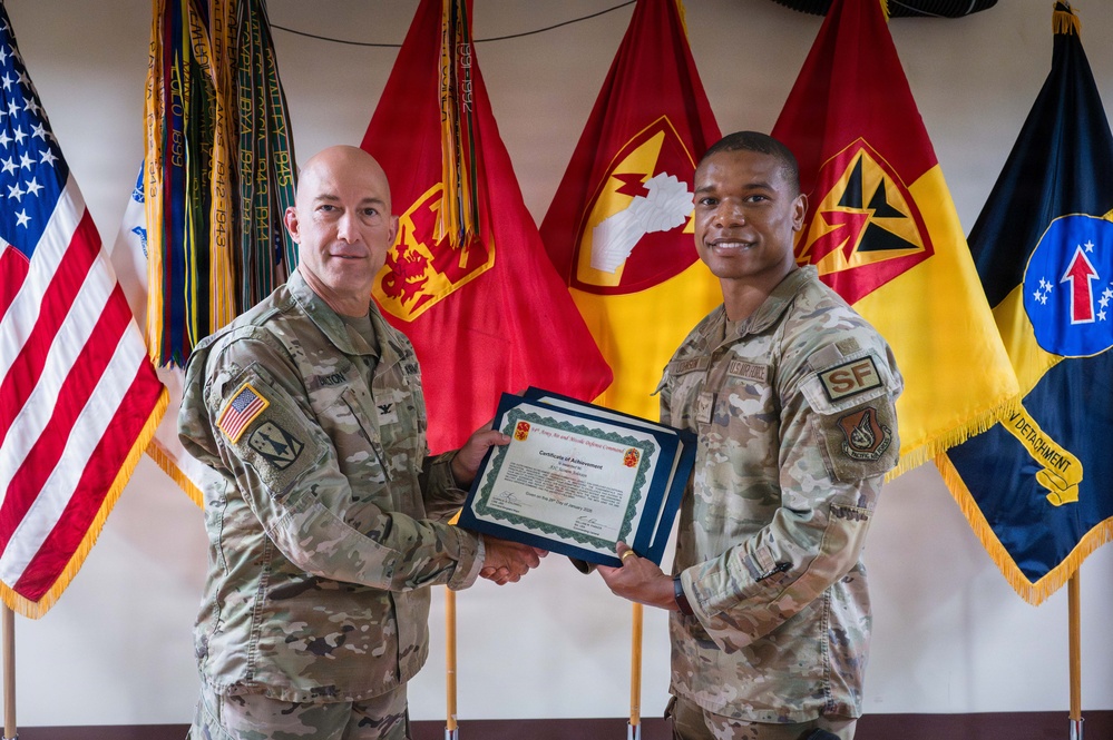 94th AAMDC Hosts Joint Combatives Training