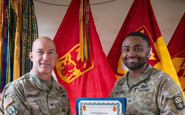 94th AAMDC Hosts Joint Combatives Training