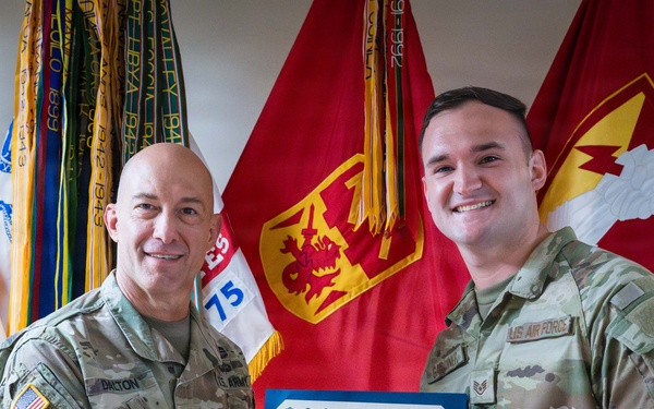 94th AAMDC Hosts Joint Combatives Training