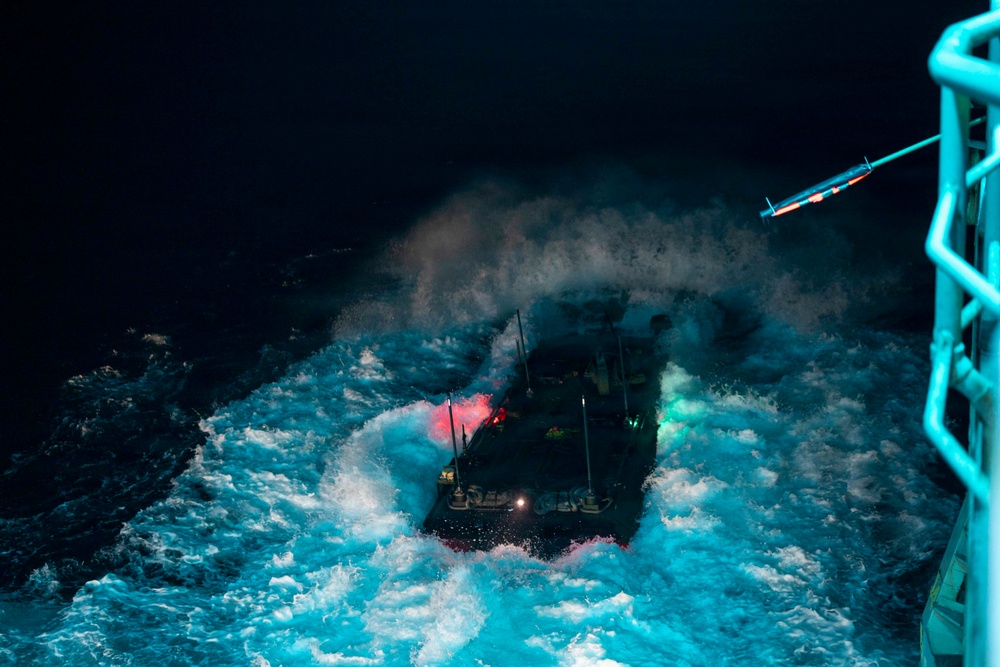 QUART 26.2: 3rd AA Bn. conducts night operations aboard USS Makin Island