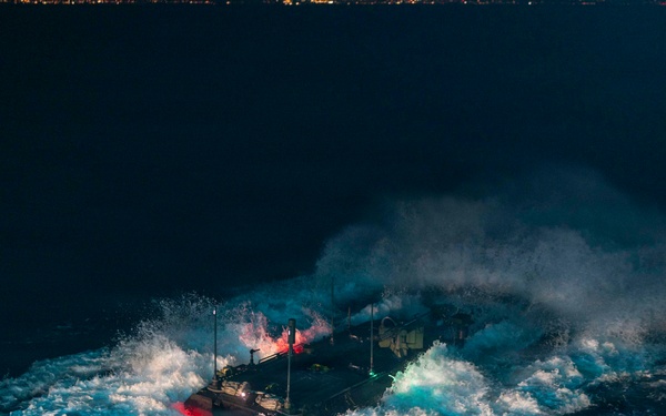 QUART 26.2: 3rd AA Bn. conducts night operations aboard USS Makin Island