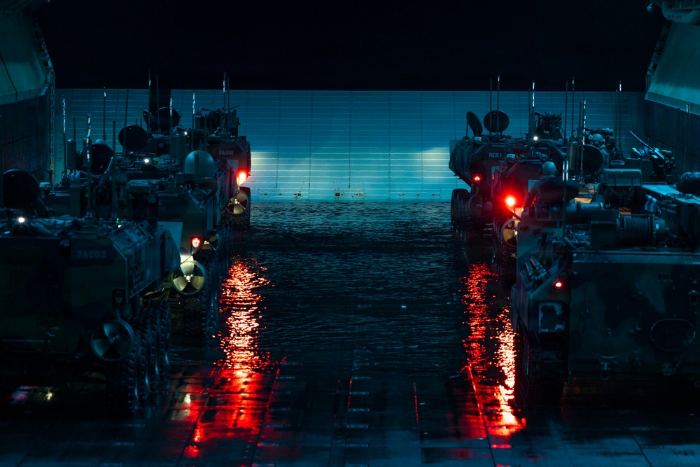 QUART 26.2: 3rd AA Bn. conducts night operations aboard USS Makin Island