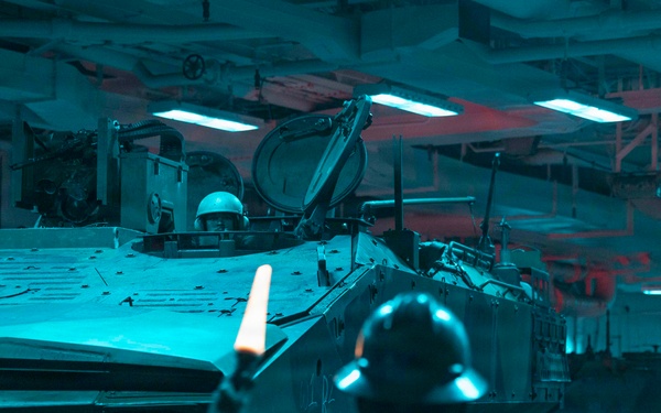 QUART 26.2: 3rd AA Bn. conducts night operations aboard USS Makin Island