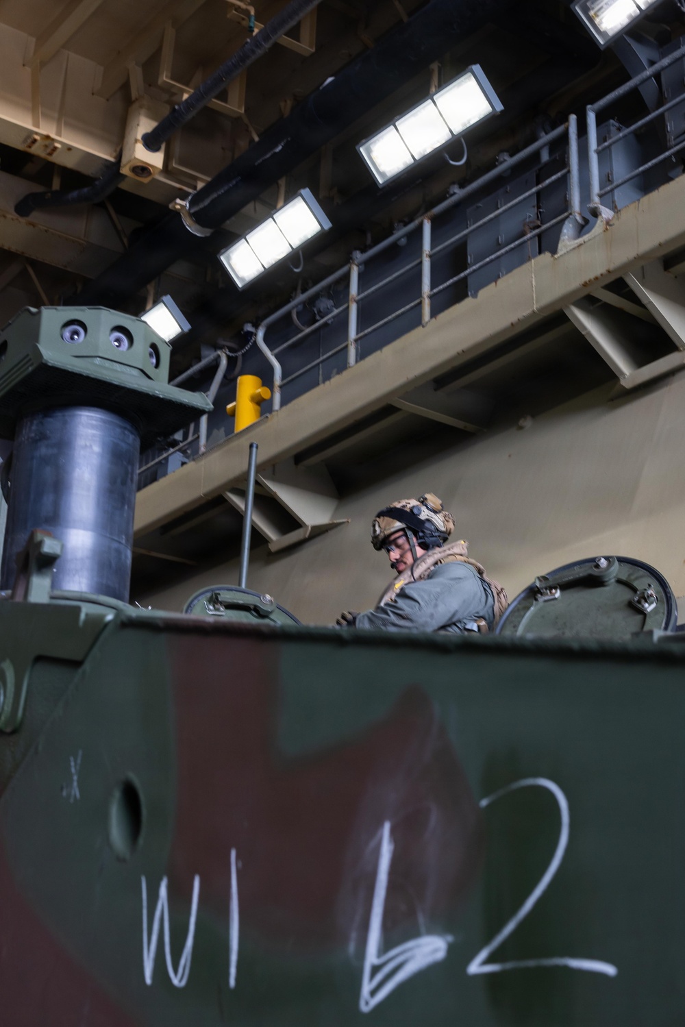QUART 26.2: 3rd AA Bn. and 2nd Bn., 4th Marines conduct Ship to Shore operations onboard USS Makin Island