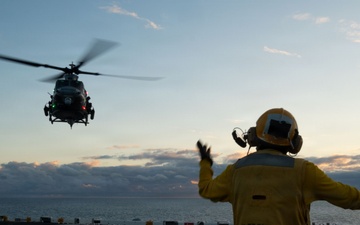 Boxer Conducts Flight Operations