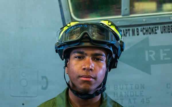 11th MEU Marines, Sailors Conduct Aircraft Maintenance Aboard USS Boxer