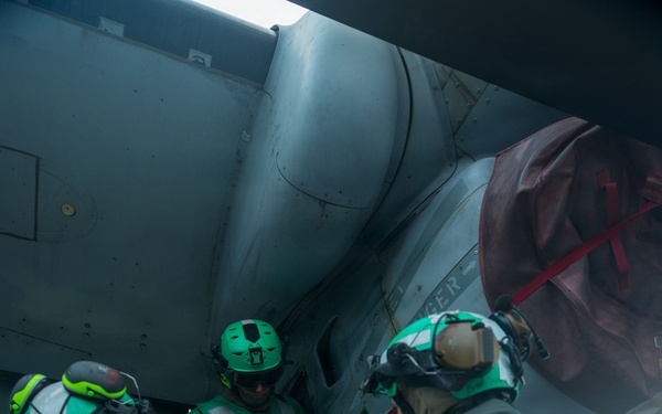 11th MEU Marines, Sailors Conduct Aircraft Maintenance Aboard USS Boxer