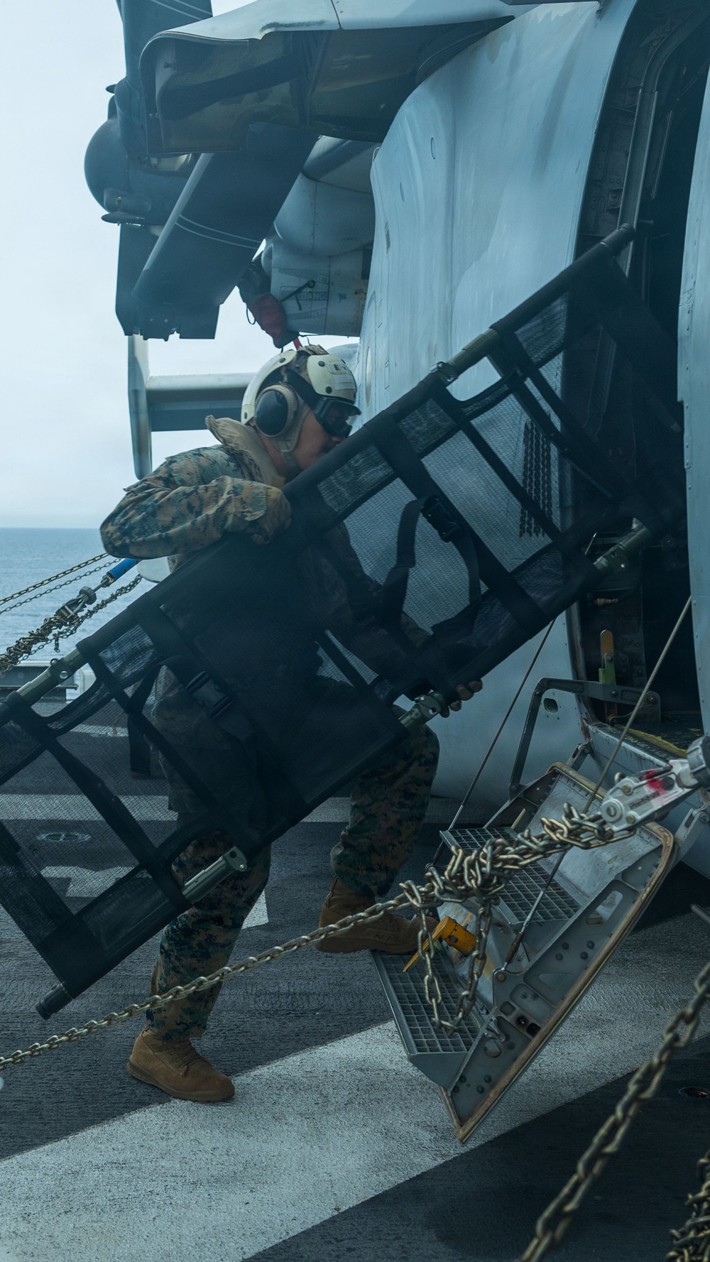 11th MEU Marines, Sailors Conduct Medical Training Aboard USS Boxer