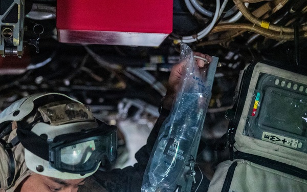 11th MEU Marines, Sailors Conduct Medical Training Aboard USS Boxer