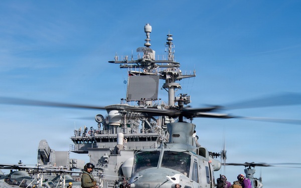 Boxer Conducts Flight Operations