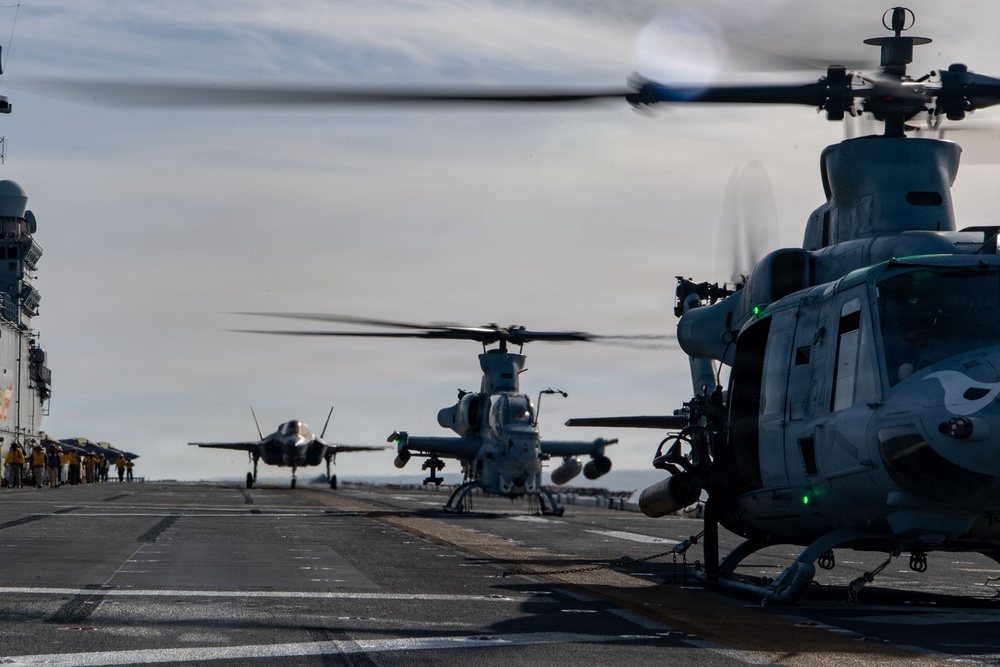 Boxer Conducts Flight Operations