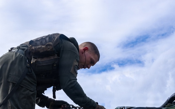 CLB-4, HMH-466 Helicopter Support Team Training