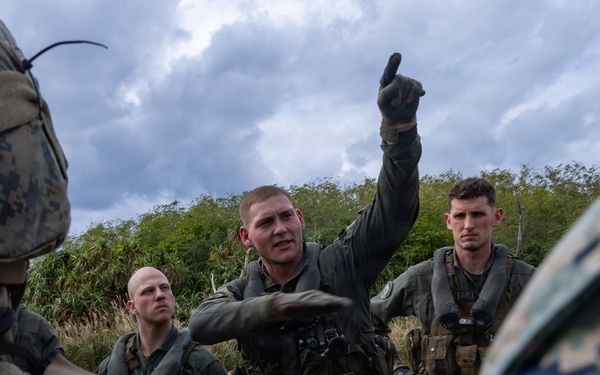 CLB-4, HMH-466 Helicopter Support Team Training